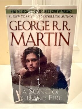 A Song of Ice and Fire 5 book series (box set)